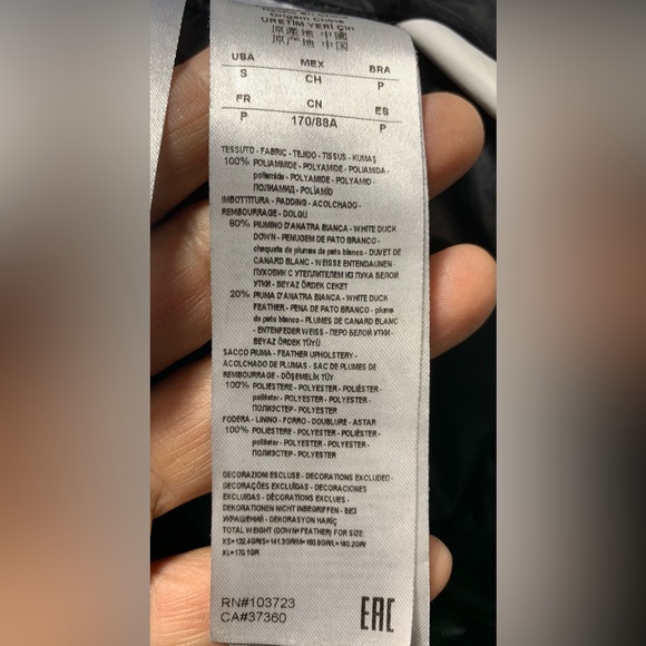 Armani Exchange black winter coat with detachable hood. - Picture 5 of 5